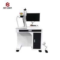 Machine de marquage laser à fibre de type armoire 20W 30W 50W 60W pour le marquage et la gravure de l'or, de l'argent, du cuivre, de l'aluminium et de l'acier inoxydable
