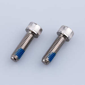 Vis à tête cylindrique hexagonale anti-desserrage en acier nickel-cuivre avec patch en nylon personnalisé M8*28mm pour fenêtre et porte - Product Image 2