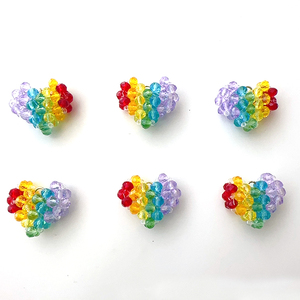 Breloque Cœur Perlée Arc-en-ciel |   Pendentif en perles de cristal fait main pour bijoux, porte-clés, sangles de téléphone et boucles d'oreilles |   Boucle en acier inoxydable - Product Image 2