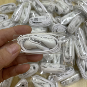 Écouteurs filaires à prix d'usine, prise jack 3,5 mm, microphone intégré, <span class=keywords><strong>casque</strong></span> EHS64 <span class=keywords><strong>pour</strong></span> <span class=keywords><strong>Samsung</strong></span> Galaxy S6 S5 S4 S3 S7 Note 9 A71 - Product Image 4