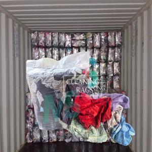 Chiffons en coton 100% recyclé, coupés, multicolores, pour le nettoyage industriel, issus de t-shirts usagés. - Product Image 1