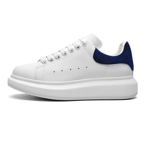 Zapatos de diseñador McQ de lujo, zapatos deportivos para monopatín para hombre, zapatos informales de suela gruesa de cuero PU para mujer blanca pequeña para primavera y verano - Product Image 4