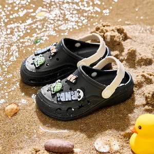 Sabots d'été pour enfants, chaussures de plage pour garçons et filles, sandales légères et respirantes, mignonnes, à motif de dessin animé, pantoufles pour bébés - Product Image 4