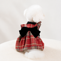 Robe pour chien à carreaux rouges avec col roulé noir, style britannique, en velours extensible, avec nœud, pour l'hiver et Noël, tailles XS-XXL