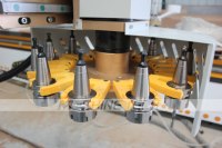 2130-MS90 Router CNC multifuncional de tres ejes para grabado de etiquetas y fresado (Centro de procesamiento de paneles de puertas y madera) Motor Syntec 2137