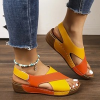 Sandales plates romaines d'été pour femmes, style européen et américain, à plateforme épaisse, décontractées, idéales pour les jupes et la plage, à bout ouvert