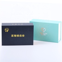 Boîte cadeau personnalisée pour couronne dentaire avec fente pour éponge, boîte de livraison de moule dentaire en relief pour utilisation en laboratoire médical