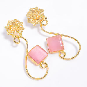 Boucle d'oreille en laiton plaqué or 14k pierres précieuses fabricant de bijoux pierres précieuses en laiton fait à la main fournisseur unique de bijoux en pierres précieuses en laiton - Product Image 2