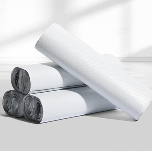 Sobres de Envío Personalizados GTU con Logotipo, 20x35cm, 100 Unidades, Blancos, 0.5 Mil de Grosor, Impermeables, Resistentes a Desgarros, con Grabado/Relieve, para Camisetas de Manga Corta - Product Image 2