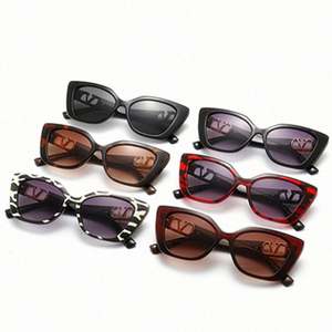 Nuevas Gafas de Sol de Moda Vintage 2020 para Hombre y Mujer, Montura Grande, Degradado, UV400, Ojo de Gato Negro - Product Image 6