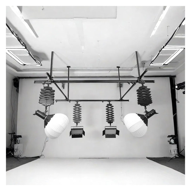 Yiscaxia Professional Pantograph Photo Studio Ceiling Rail Track System for Studio Lighting Video Light Spot Light