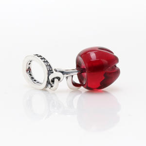 Encanto de moda europea y americana Nuevo colgante de manzana roja de cristal de Murano de plata S925 <span class=keywords><strong>con</strong></span> regalo de circón para niños - Product Image 2