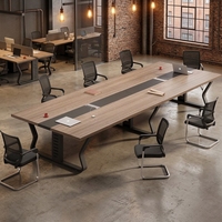 Design minimaliste moderne pour bureaux et salles de conférence, tables de réunion