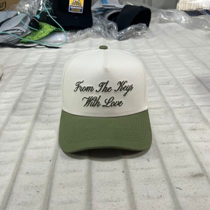 Nueva Gorra Trucker Bordada de 2 Tonos para Adultos, con Logotipo Personalizado, 5 Paneles, Estilo Béisbol, Cierre a Presión - Product Image 4