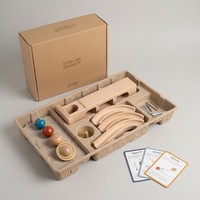 Circuit de billes en bois en spirale OEM personnalisé, jouet éducatif sur la physique de la gravité avec billes du système solaire et cartes explicatives scientifiques