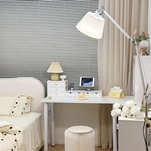 Lámpara de mesita de noche de decoración de Metal minimalista de tela de hierro Industrial lámpara de escritorio plegable Led de brazo oscilante largo - Product Image 5