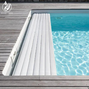 Cubierta Cuadrada para <span class=keywords><strong>Piscina</strong></span> de Venta Caliente - Material de PC, Sin Rieles, Tiras de Seguridad, Cubiertas Flotantes con Rodillo, Fácil de Limpiar, para Uso en Exteriores - Product Image 2