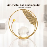 Décoration abstraite de maison moderne européenne de luxe en métal Décoration créative en fer Boule de cristal pour meuble TV, bureau, mariage Art déco