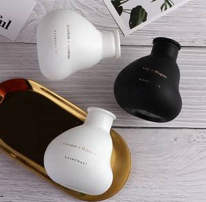 Botella Difusora de Aromas de Caña Natural Blanca y Negra Personalizada, Difusor de Flores de Cerámica Pequeño, Difusor de Cerámica para Aceites Esenciales - Product Image 5