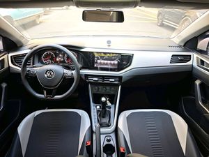 Volkswagen <span class=keywords><strong>POLO</strong></span> Plus 1.5 Color Tech <span class=keywords><strong>2021</strong></span>, elegante hatchback urbana, ricca di funzionalità, una guida urbana intelligente e divertente. - Product Image 4