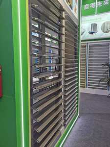 บานเกล็ดหน้าต่างอลูมิเนียมอัลลอยด์แบบไฟฟ้า/แบบธรรมดา ดีไซน์ทันสมัย สำหรับภายนอกอาคาร ป้องกันแสงแดด ปรับขนาดได้ตามต้องการ ทนทาน - Product Image 2