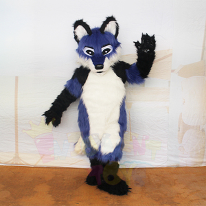 Usine personnalisé renard loup Costume fourrure Costume mascotte populaire <span class=keywords><strong>dessin</strong></span> <span class=keywords><strong>animé</strong></span> <span class=keywords><strong>Film</strong></span> personnage conception fourrure Graduation Animal Costume - Product Image 1