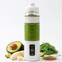 Draagbare blender met hoge snelheidsmotor en roestvrijstalen messen voor smoothies, eiwitdranken, reizen en een fitnesslevenstijl