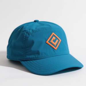 OBM批发5面板帽，带定制反光标志100% 尼龙5面板野营帽，带定制反光标志 - Product Image 2