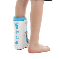 Chaussures de soutien de la cheville pour enfants avec équipement de protection de correction d'inversion pour la fixation de l'articulation de la cheville pour le soin des entorses de la cheville