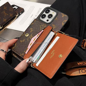 Bán buôn <span class=keywords><strong>New</strong></span> thiết kế sang trọng chains Wallet trường hợp điện thoại cho <span class=keywords><strong>Iphone</strong></span> 17 Pro Max bảo vệ điện thoại Bìa 16 15 14 13 dây đeo trường hợp - Product Image 2