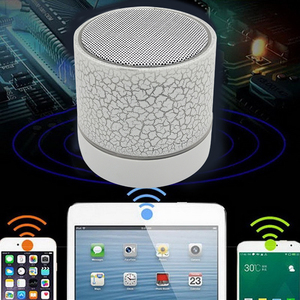 Cargador inalámbrico Mini cilíndrico buena azulejos altavoz portátil <span class=keywords><strong>Karaoke</strong></span> azulejos con micrófono - Product Image 6