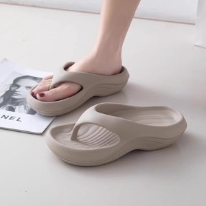 Mariage pour invités Sandales compensées blanches pour femmes Sandales <span class=keywords><strong>Birkenstock</strong></span> pour femmes Sandales à plaques Designer d'été - Product Image 1