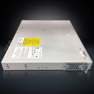 Commutateur PoE+ MGig 24 ports C9200L-24PXG-4X-E avec 4 uplinks SFP+ 10G - Commutateur Network Essentials - Product Image 1