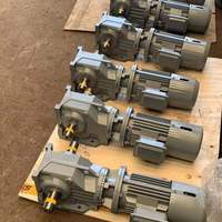 Réducteur hélicoïdal à vis sans fin série K, haute efficacité, boîtier en fonte/alliage d'aluminium, protection IP54/IP55/IP65 pour convoyeur minier