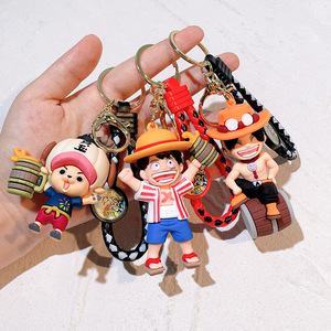 Vente en gros de porte-clés en caoutchouc 3D Anime <span class=keywords><strong>Luffy</strong></span>, porte-clés en PVC silicone, jouet cadeau - Product Image 3