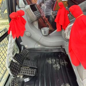 Excavadora usada de buena calidad Hitachi ZX210 21 Ton CE EPA con bajas horas de trabajo para la venta - Product Image 4