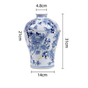 Jarrón Tradicional Chino de Porcelana Azul y Blanca <span class=keywords><strong>con</strong></span> Motivo de Uvas y Pájaros, Estilo Antiguo, <span class=keywords><strong>con</strong></span> Ribete <span class=keywords><strong>Dorado</strong></span>, Decoración Artesanal para el Hogar - Product Image 4