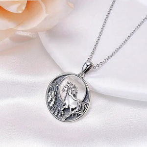 Collier pendentif cheval en argent 925, design animal classique, chaîne à maillons, unisexe, à porter au quotidien - Product Image 4