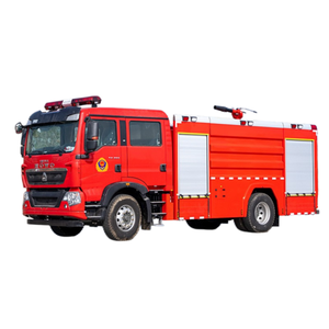 Camion-citerne à eau et mousse Sinotruk 8000 litres 4X2, le plus vendu et fiable, pour les usines pétrolières et chimiques - Product Image 1
