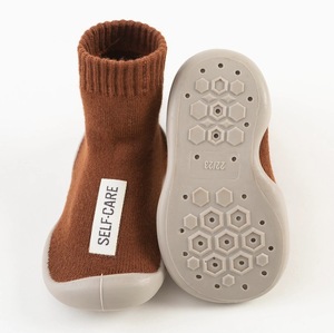 Giày tất trẻ em đế mềm cao su chống trơn họa tiết hoạt hình bán buôn - Product Image 5