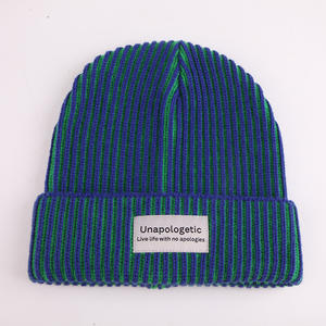 Berretto da sci invernale con etichetta in tessuto con Logo personalizzato - Product Image 5