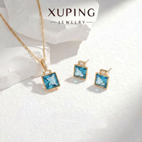 Ensemble de bijoux XUPING en gros : Collier et boucles d'oreilles en cristal synthétique, plaqué or 18 carats, pour femme, tendance et élégant