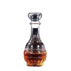Venta al por mayor de botellas de vino de vidrio exquisitas de 500ml y 1000ml adecuadas para el embotellado y envasado de Ginebra, brandy, <span class=keywords><strong>vodka</strong></span> y whisky. - Product Image 1