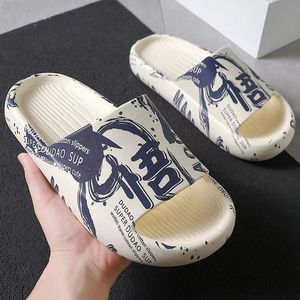 Venta al por mayor <span class=keywords><strong>de</strong></span> <span class=keywords><strong>chanclas</strong></span> <span class=keywords><strong>de</strong></span> suela gruesa <span class=keywords><strong>para</strong></span> <span class=keywords><strong>hombre</strong></span>, duraderas y adecuadas <span class=keywords><strong>para</strong></span> que los jóvenes las usen fuera del <span class=keywords><strong>baño</strong></span>. - Product Image 2