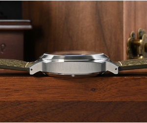 Reloj de Acero Inoxidable 316L con Movimiento Mecánico Automático Luminoso de 24 Horas, Estilo Vintage <span class=keywords><strong>GMT</strong></span>, Cristal de Zafiro Personalizado al por Mayor - Product Image 3