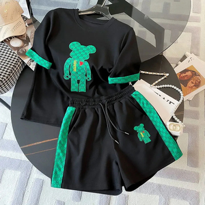 <span class=keywords><strong>Ensemble</strong></span> deux pièces d'été 2024 pour femme, motif ours <span class=keywords><strong>rose</strong></span> de dessin animé, nouvelle mode décontractée de Hong Kong, broderie ours, short fin - Product Image 3