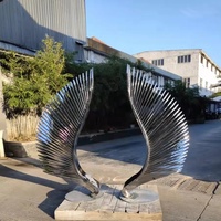Sculpture d'aile d'ange d'art carré moderne, grand parc en acier inoxydable poli, statue de jardin artisanale en métal pour la décoration extérieure