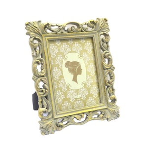 <span class=keywords><strong>Cornice</strong></span> Portafoto in Resina Traforata Stile Antico, <span class=keywords><strong>Cornice</strong></span> Vittoriana <span class=keywords><strong>Dorata</strong></span> Effetto Invecchiato Shabby Chic per Ritratti, Matrimoni, Regali Nuziali - Product Image 1