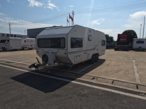 <span class=keywords><strong>Caravane</strong></span> légère de luxe aux normes australiennes XISHUNLONG |   <span class=keywords><strong>Caravane</strong></span> tout-terrain AL-KO |   Camping-car familial à double essieu - Product Image 1
