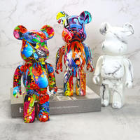 Sculpture d'ours violent faite à la main en résine de haute qualité personnalisée Bearbrick 28CM 400% Statue